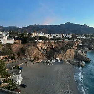 Nuevo Con Parking Y A 300 Metros Playa , Nerja España